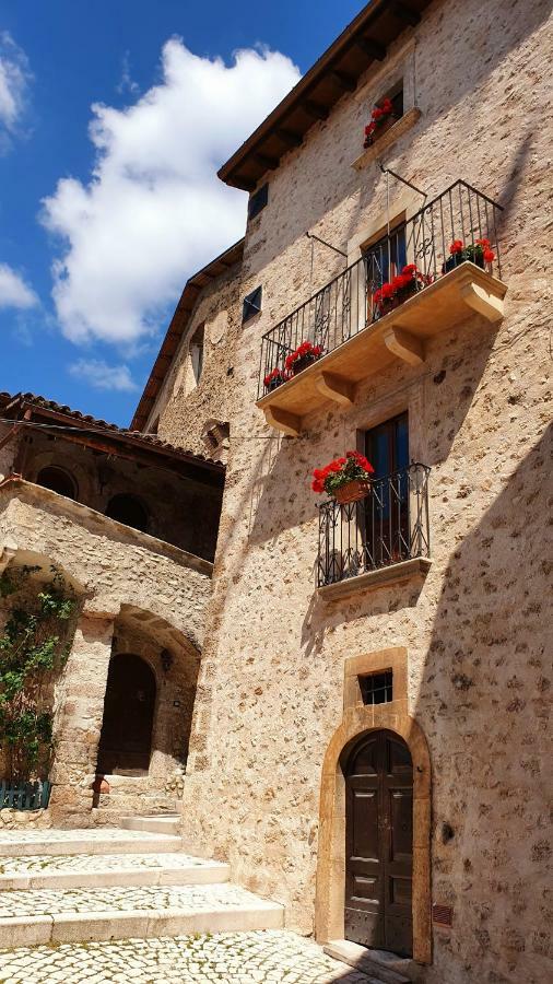 Ferienwohnung La Torretta Medicea Santo Stefano Di Sessanio Exterior foto