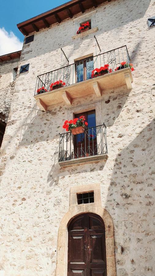 Ferienwohnung La Torretta Medicea Santo Stefano Di Sessanio Exterior foto